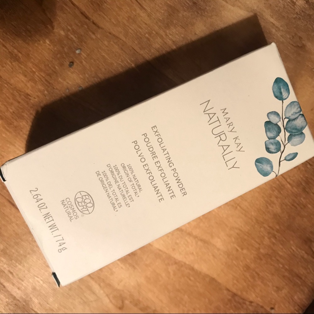 Mary Kay Naturally Exfoliating Powder